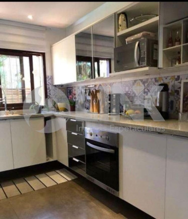 Imagem Casa com 2 Quartos à Venda, 68 m² em Hípica - Porto Alegre Imagem Casa com 2 Quartos à Venda, 68 m² em Hípica - Porto Alegre