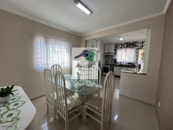 Imagem Casa com 4 Quartos à Venda, 200 m² em Jardim Las Vegas - Santo André