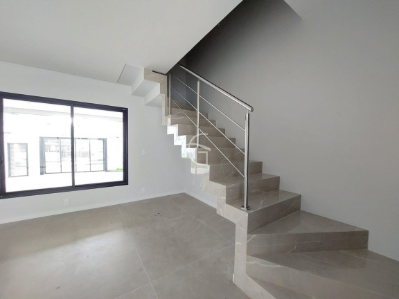 Imagem Casa com 3 Quartos à Venda, 150 m² em América - Joinville Imagem Casa com 3 Quartos à Venda, 150 m² em América - Joinville