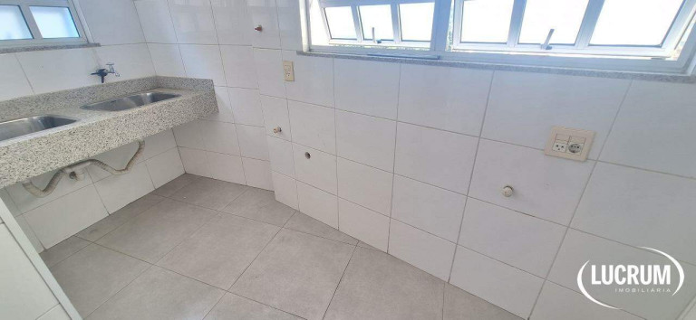 Imagem Casa com 3 Quartos para Alugar, 300 m² em Laranjeiras - Rio De Janeiro Imagem Casa com 3 Quartos para Alugar, 300 m² em Laranjeiras - Rio De Janeiro