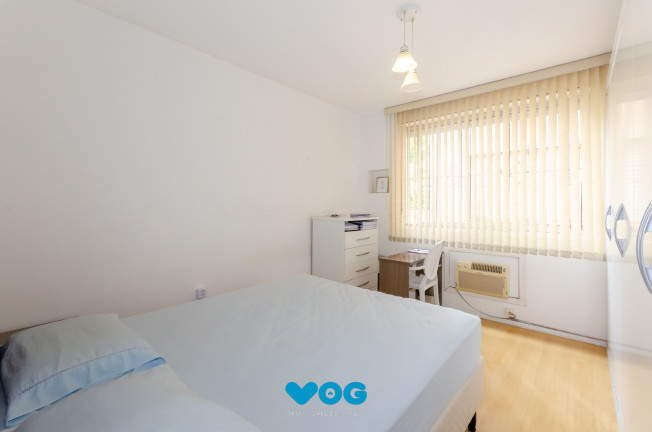 Imagem Imóvel com 2 Quartos à Venda, 62 m² em Petrópolis - Porto Alegre Imagem Imóvel com 2 Quartos à Venda, 62 m² em Petrópolis - Porto Alegre