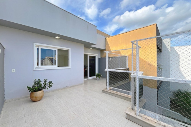 Casa com 3 Quartos à Venda, 210 m² em Hípica - Porto Alegre