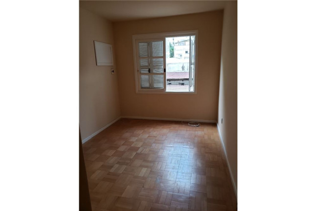 Imagem Imóvel com 2 Quartos à Venda, em Auxiliadora - Porto Alegre Imagem Imóvel com 2 Quartos à Venda, em Auxiliadora - Porto Alegre