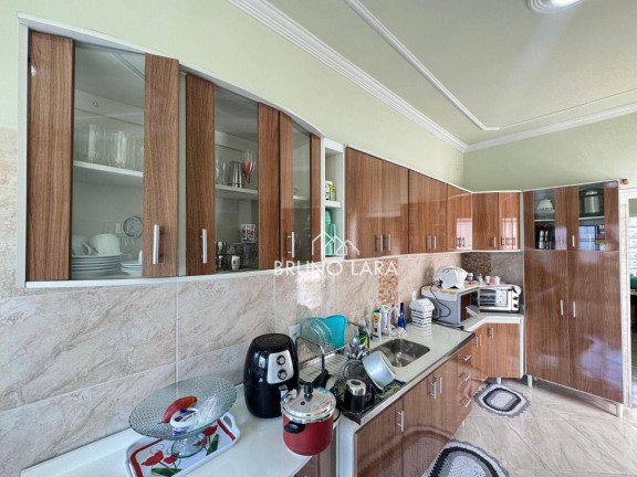 Imagem Casa com 3 Quartos à Venda, 180 m² em Jardim Brasília - Betim Imagem Casa com 3 Quartos à Venda, 180 m² em Jardim Brasília - Betim