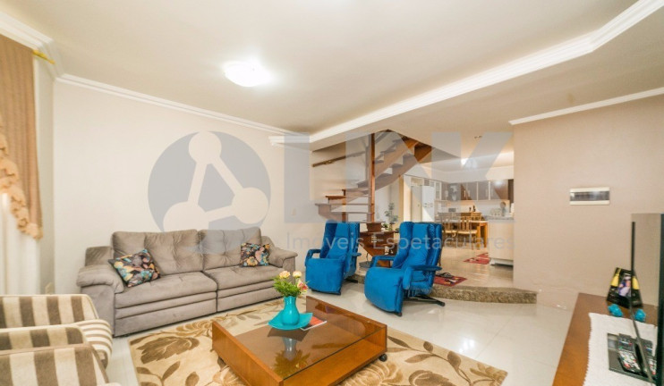 Imóvel com 3 Quartos à Venda, 174 m² em Jardim Itu - Porto Alegre
