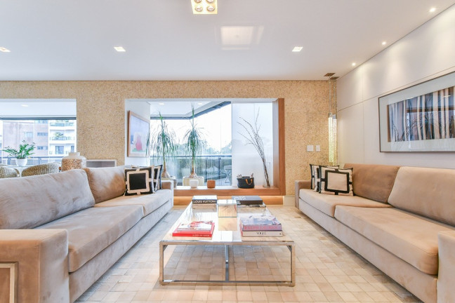 Imagem Apartamento com 3 Quartos à Venda, 244 m² em Vila Nova Conceição - São Paulo Imagem Apartamento com 3 Quartos à Venda, 244 m² em Vila Nova Conceição - São Paulo