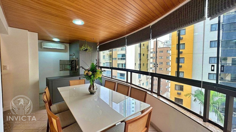 Imagem Apartamento com 2 Quartos à Venda, 97 m² em Centro - Balneário Camboriú Imagem Apartamento com 2 Quartos à Venda, 97 m² em Centro - Balneário Camboriú