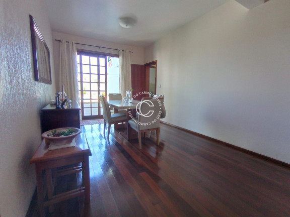 Imagem Casa com 3 Quartos à Venda, 250 m² em Nossa Senhora Medianeira - Santa Maria