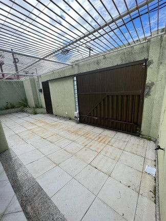 Imagem Casa com 3 Quartos à Venda, 300 m² em Salgado Filho - Aracaju Imagem Casa com 3 Quartos à Venda, 300 m² em Salgado Filho - Aracaju