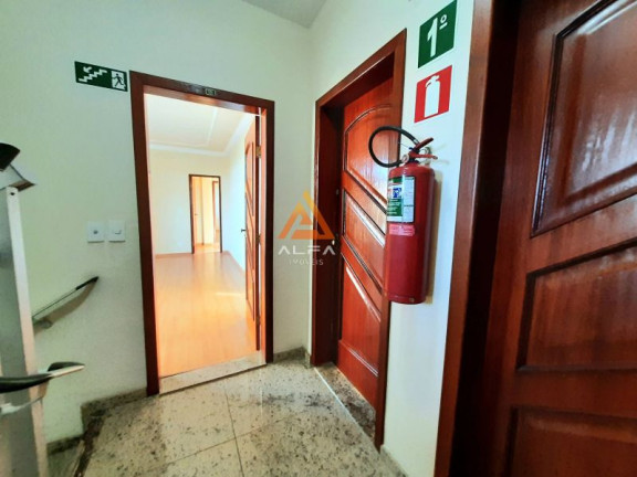 Imagem Apartamento com 3 Quartos à Venda, 100 m²
