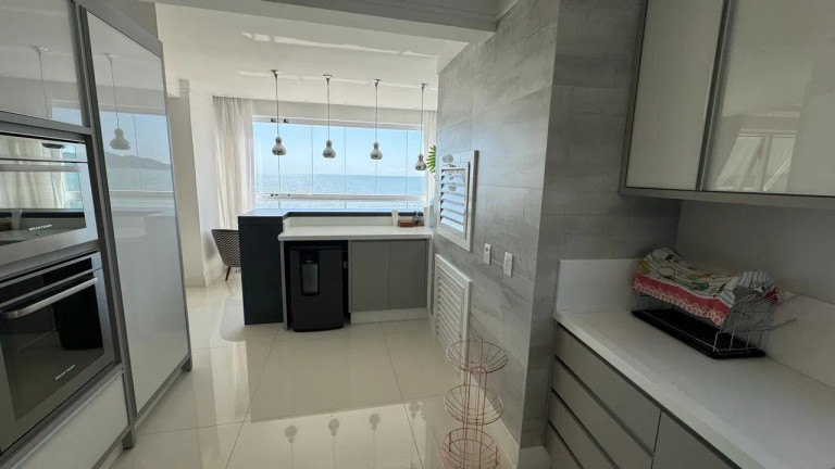Imagem Apartamento com 4 Quartos à Venda, 185 m² em Meia Praia - Itapema