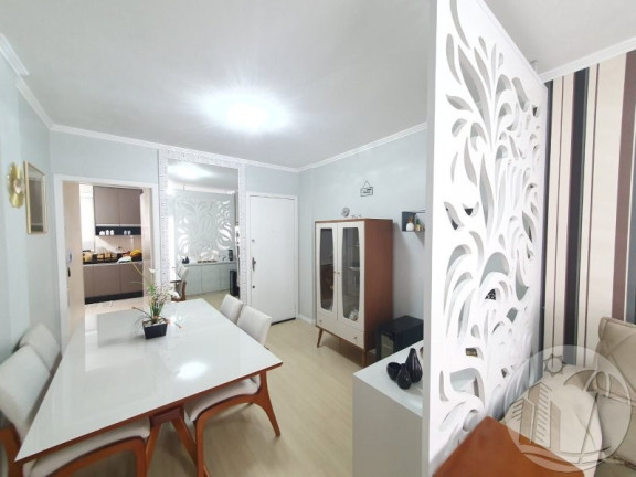 Imagem Apartamento com 2 Quartos à Venda, 75 m² em Centro - Balneário Camboriú