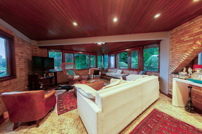 Imagem Casa com 4 Quartos à Venda, 350 m² em Itacoatiara - Niterói Imagem Casa com 4 Quartos à Venda, 350 m² em Itacoatiara - Niterói