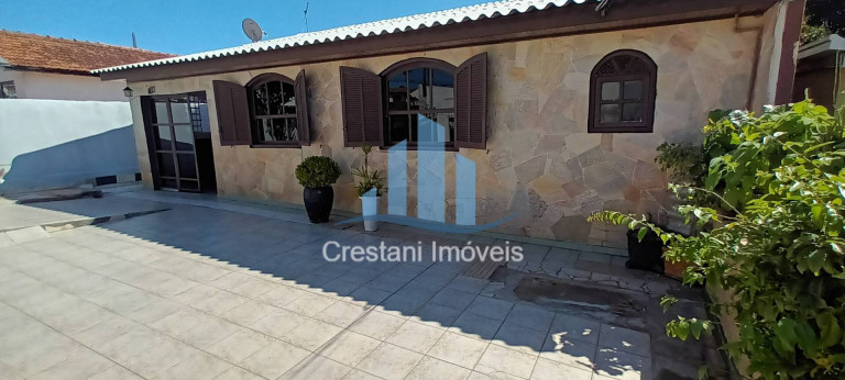 Imagem Casa com 4 Quartos à Venda, 288 m² em Bairro Santa Paula - Ponta Grossa Imagem Casa com 4 Quartos à Venda, 288 m² em Bairro Santa Paula - Ponta Grossa