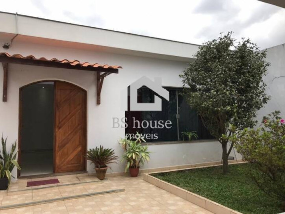 Casa com 3 Quartos para Alugar, 230 m² em Vila Assunção - Santo André