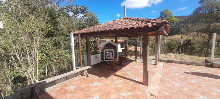 Imagem Imóvel com 3 Quartos à Venda, 3.000 m² em Laranjeiras De Caldas (rural) - Caldas Imagem Imóvel com 3 Quartos à Venda, 3.000 m² em Laranjeiras De Caldas (rural) - Caldas