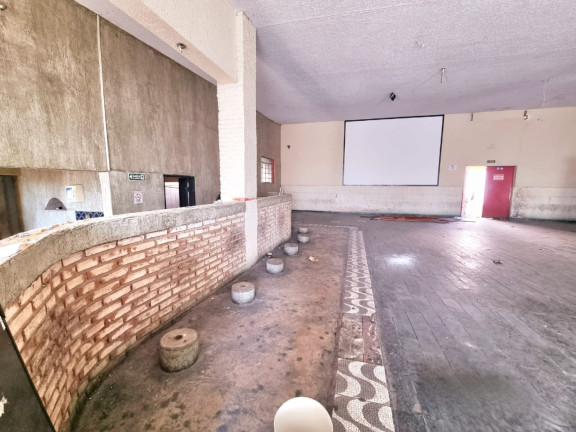 Imóvel Comercial para Alugar, 460 m² em Santana - Pindamonhangaba
