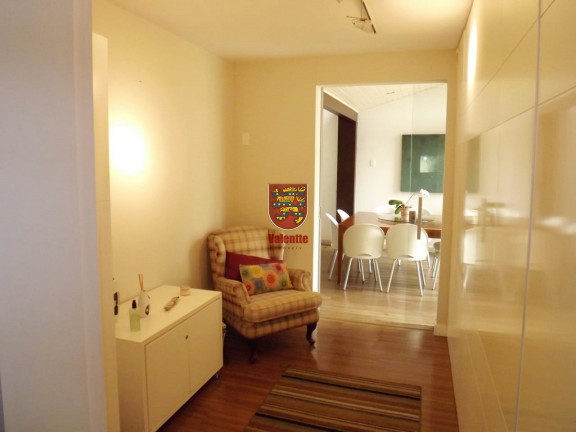 Imagem Apartamento com 4 Quartos à Venda, em Centro - Florianópolis Imagem Apartamento com 4 Quartos à Venda, em Centro - Florianópolis