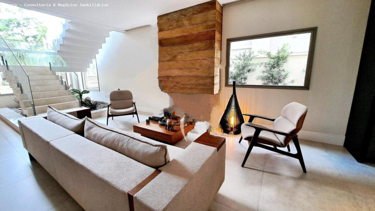 Imagem Casa de Condomínio com 5 Quartos à Venda, 407 m² em Alphaville - Santana De Parnaíba Imagem Casa de Condomínio com 5 Quartos à Venda, 407 m² em Alphaville - Santana De Parnaíba