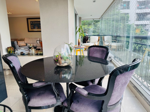Imagem Apartamento com 4 Quartos à Venda, 215 m² em Aclimação - São Paulo