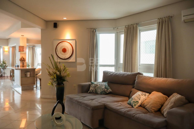 Imagem Apartamento com 4 Quartos à Venda, 215 m² em Centro - Balneário Camboriú Imagem Apartamento com 4 Quartos à Venda, 215 m² em Centro - Balneário Camboriú