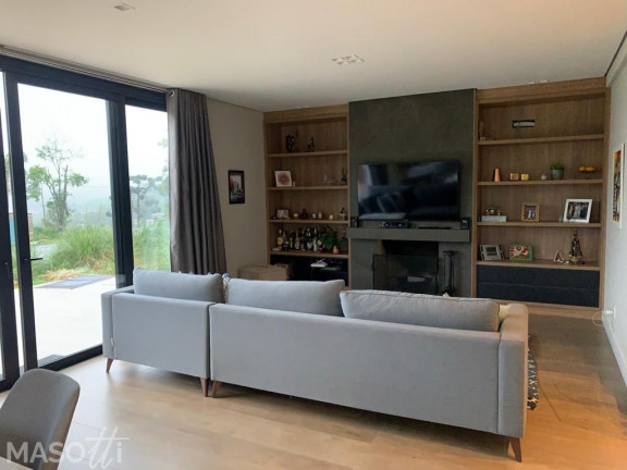 Imagem Casa com 3 Quartos à Venda, 250 m² em Linha ávila Alta - Gramado Imagem Casa com 3 Quartos à Venda, 250 m² em Linha ávila Alta - Gramado