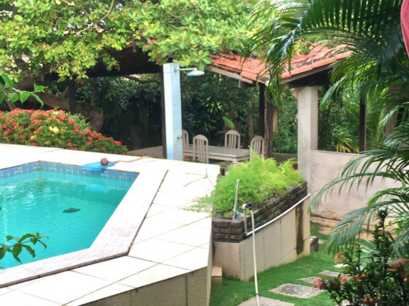 Imagem Casa com 5 Quartos à Venda, 353 m² em Buraquinho - Lauro De Freitas Imagem Casa com 5 Quartos à Venda, 353 m² em Buraquinho - Lauro De Freitas
