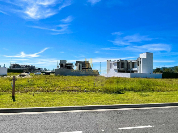 Imagem Terreno à Venda, 360 m² em Centro - Porto Belo Imagem Terreno à Venda, 360 m² em Centro - Porto Belo