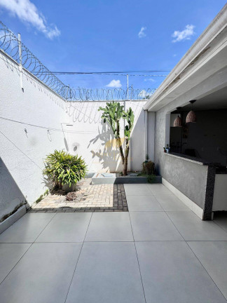 Imagem Casa com 2 Quartos à Venda, 127 m² em Cuiabá Imagem Casa com 2 Quartos à Venda, 127 m² em Cuiabá