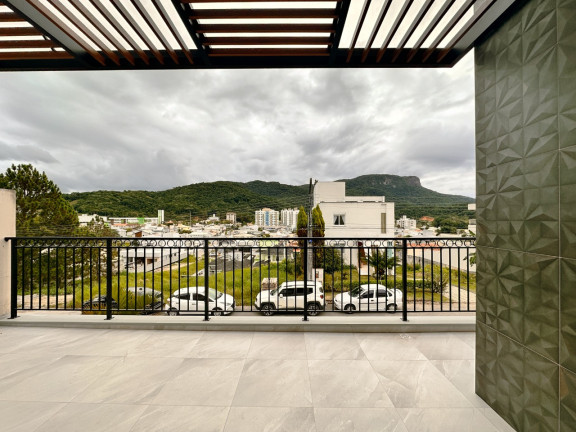 Imagem Casa com 3 Quartos à Venda, 360 m² em Pedra Branca - Palhoça