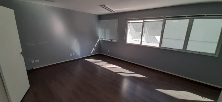 Imagem Imóvel à Venda, 32 m² em Menino Deus - Porto Alegre