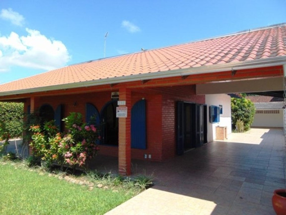 Casa com 3 Quartos à Venda, 299 m² em Centro - Guaratuba