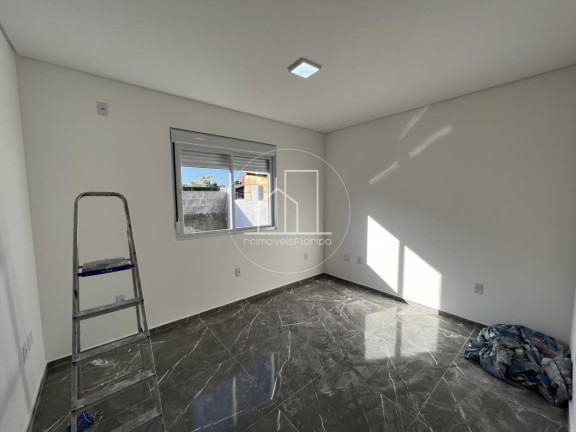 Imagem Casa com 3 Quartos à Venda, 163 m² em São João Do Rio Vermelho - Florianópolis Imagem Casa com 3 Quartos à Venda, 163 m² em São João Do Rio Vermelho - Florianópolis