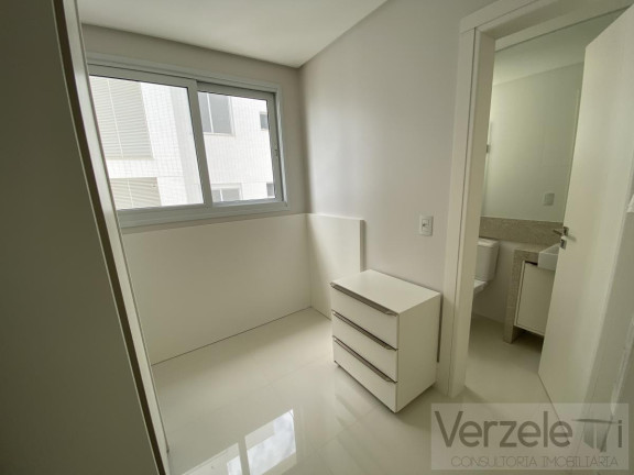 Imagem Apartamento com 4 Quartos à Venda, 237 m² em Barra Sul - Balneário Camboriú Imagem Apartamento com 4 Quartos à Venda, 237 m² em Barra Sul - Balneário Camboriú