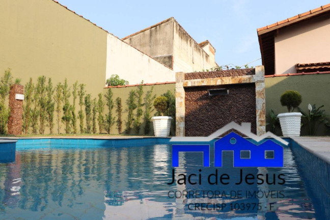 Casa com 3 Quartos à Venda, 120 m² em Itanhaém