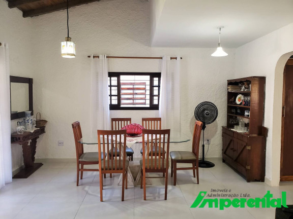 Imagem Casa com 5 Quartos à Venda, 257 m² em Canto Do Forte - Praia Grande Imagem Casa com 5 Quartos à Venda, 257 m² em Canto Do Forte - Praia Grande