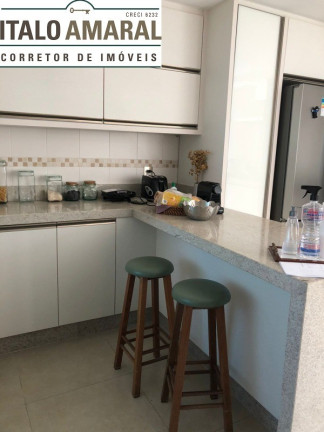 Imagem Imóvel com 5 Quartos à Venda, 200 m² em Centro - Balneário Camboriú Imagem Imóvel com 5 Quartos à Venda, 200 m² em Centro - Balneário Camboriú