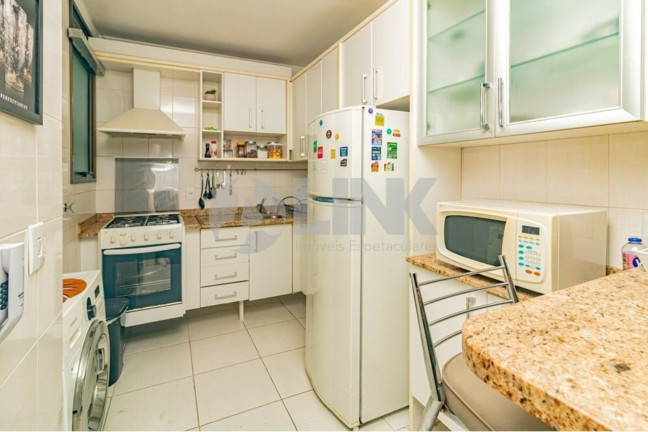 Imagem Apartamento com 1 Quarto à Venda, 51 m² em Petrópolis - Porto Alegre