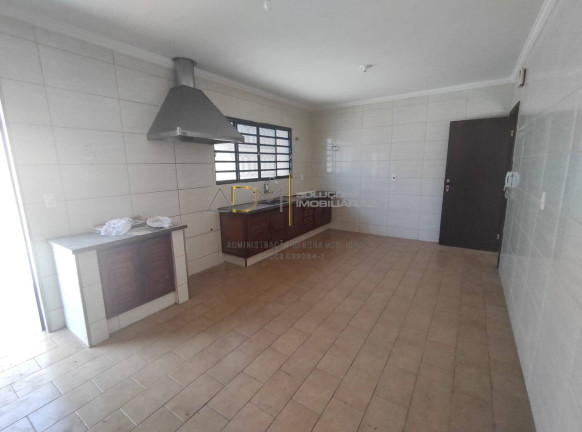 Imagem Casa com 4 Quartos à Venda, 400 m² em Vila Pinheiro Machado - Botucatu