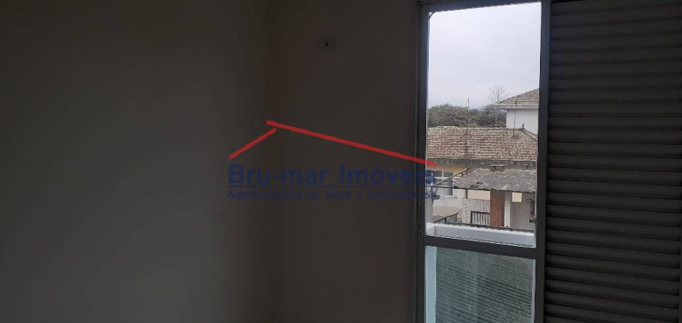 Imagem Casa com 2 Quartos à Venda, 115 m² em Embaré - Santos