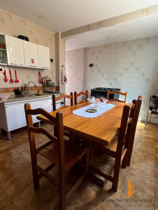 Imagem Casa com 7 Quartos à Venda, 531 m² em Gradim - São Gonçalo
