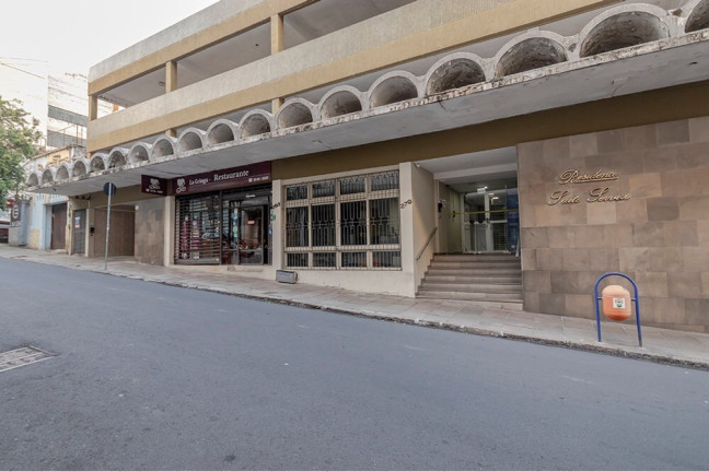 Imagem Apartamento com 1 Quarto à Venda, 150 m² em Centro Histórico - Porto Alegre Imagem Apartamento com 1 Quarto à Venda, 150 m² em Centro Histórico - Porto Alegre