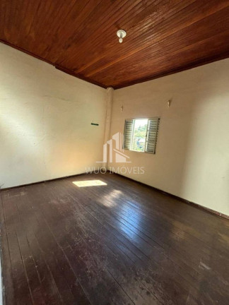 Imagem Casa com 3 Quartos à Venda, 189 m² em Centro - Santa Branca