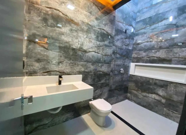 Imagem Casa com 4 Quartos à Venda, 238 m² em Moinho Dos Ventos - Goiania Imagem Casa com 4 Quartos à Venda, 238 m² em Moinho Dos Ventos - Goiania