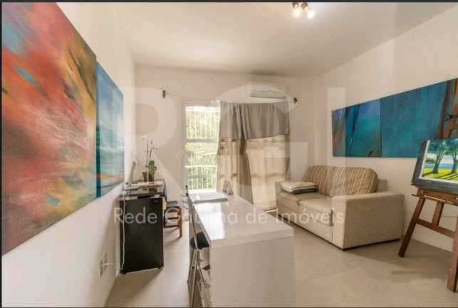 Imagem Casa com 5 Quartos à Venda, 299 m² em Menino Deus - Porto Alegre Imagem Casa com 5 Quartos à Venda, 299 m² em Menino Deus - Porto Alegre