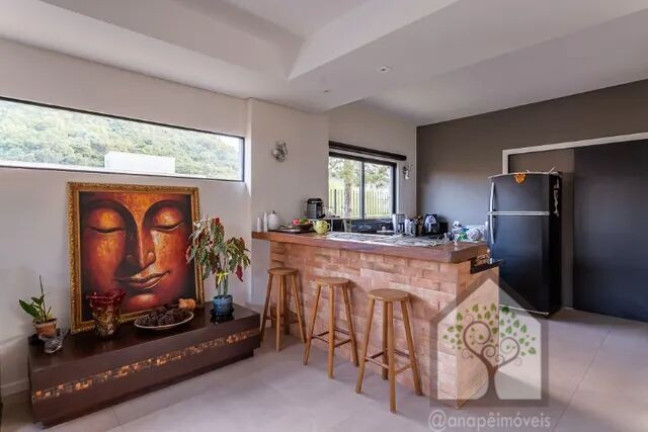 Imagem Casa com 4 Quartos à Venda, 200 m² em Rio Tavares - Florianópolis Imagem Casa com 4 Quartos à Venda, 200 m² em Rio Tavares - Florianópolis