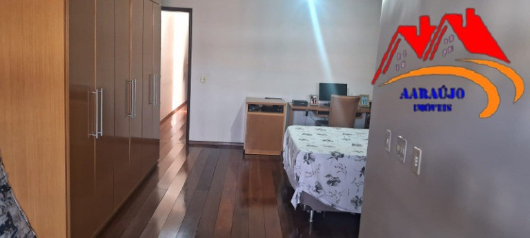 Imagem Casa com 3 Quartos à Venda, 234 m² em Cipava - Osasco