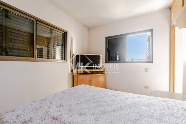 Imagem Sobrado com 3 Quartos à Venda, 200 m² em Bairro Alto - Curitiba Imagem Sobrado com 3 Quartos à Venda, 200 m² em Bairro Alto - Curitiba