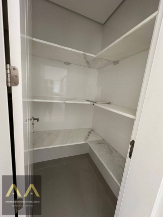 Imagem Casa com 4 Quartos à Venda, 439 m² em Alphaville - Santana De Parnaíba Imagem Casa com 4 Quartos à Venda, 439 m² em Alphaville - Santana De Parnaíba