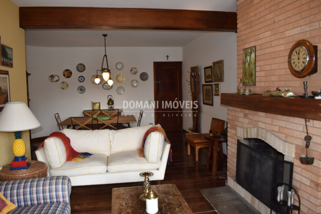 Imagem Imóvel com 3 Quartos à Venda, 132 m² em Região De Capivari - Campos Do Jordão Imagem Imóvel com 3 Quartos à Venda, 132 m² em Região De Capivari - Campos Do Jordão